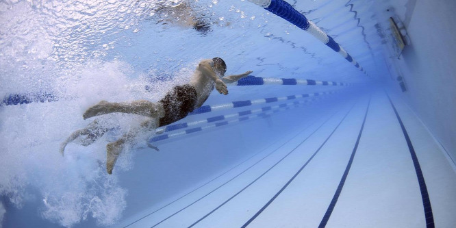8000 négyzetméteres sportuszodát húznak fel Velencén