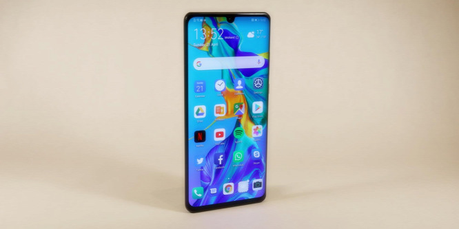Licencet kért a Google, hogy újra dolgozhasson a Huawei-jel
