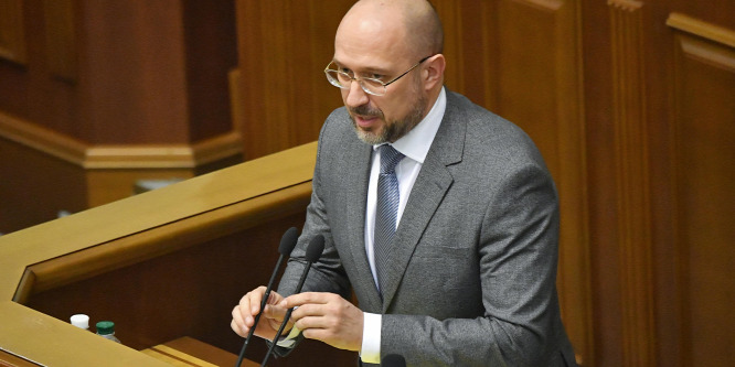 Kinevezte az ukrán parlament az új miniszterelnököt