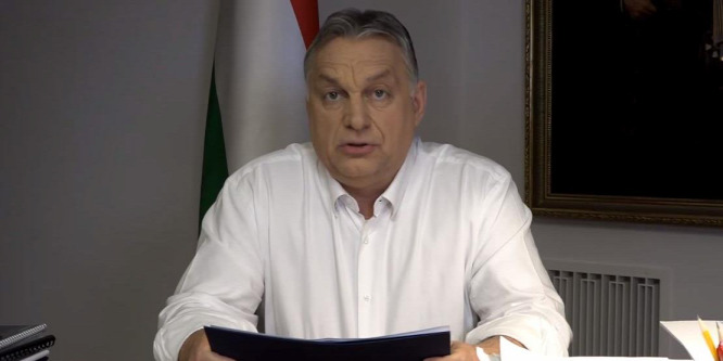 Orbán Viktor: Hétfőtől bezárnak az iskolák, a gyerekek digitálisan tanulhatnak