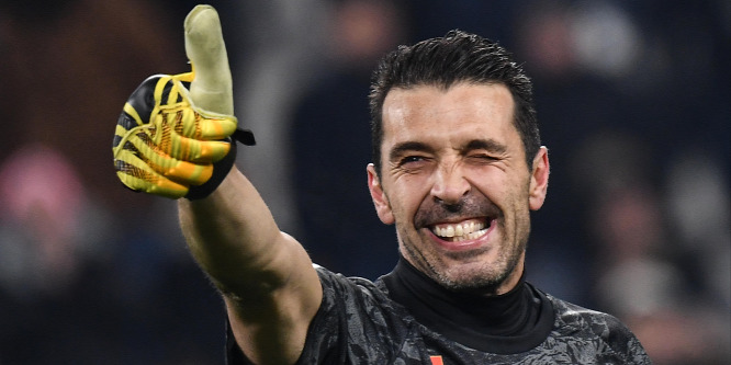 A 42 éves Gianluigi Buffon szerződést hosszabbít a Juventussal
