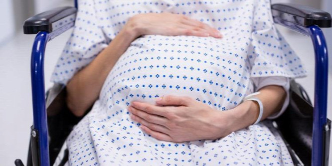 Nem növeli a terhesség kockázatát a koronavírus