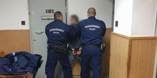 Szétverte egy betörő a Debreceni Nagytemplom berendezését