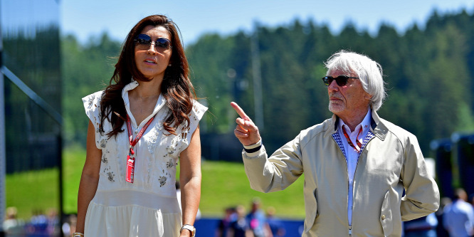 Ecclestone örül, hogy gyermekük révén a felesége nem marad egyedül