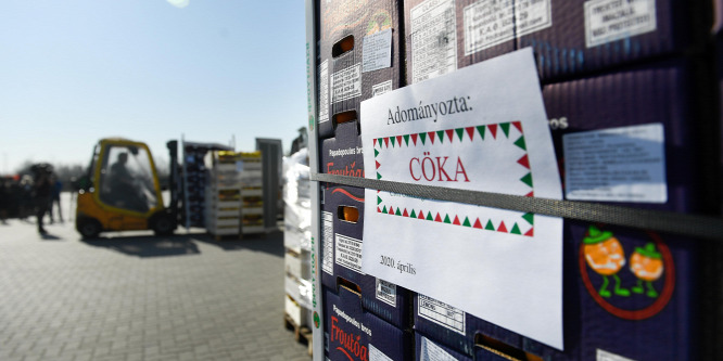 Adományt gyűjtött a CÖF-CÖKA állami idősotthonok lakóinak