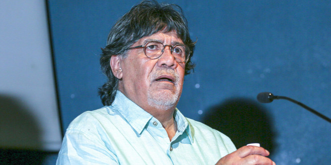 Koronavírusban meghalt Luis Sepúlveda