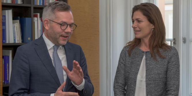 Varga Judit üzent Soros SPD-s emberének, amiért Magyarországot támadta