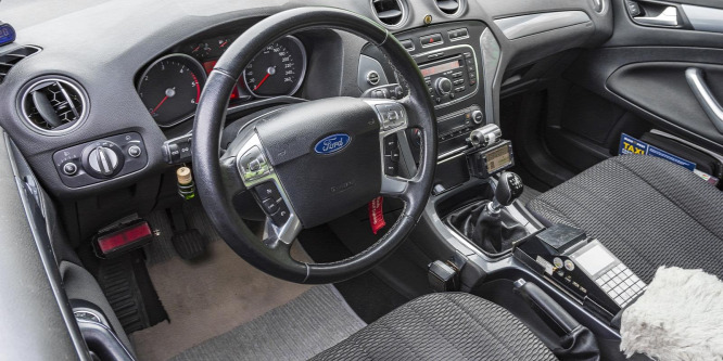 Így bírja a gyűrődést egy pesti taxi - Ford Mondeo 1.6 TDCi használtteszt