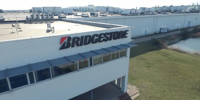 Újabb gyárakat indított újra a Bridgestone
