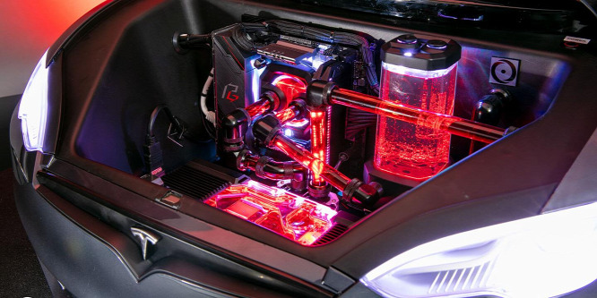 Itt a közúton vezethető gamer PC