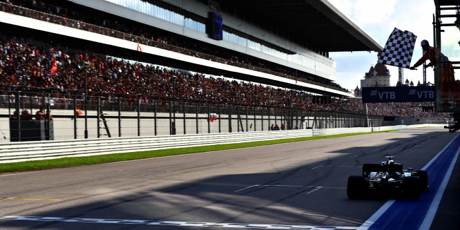 Több helyszínen is csak szeptemberben tudnak F1-es nagydíjat rendezni