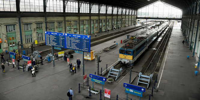 Mérföldkőhöz érkezett a Budapest-Varsó gyorsvasút fejlesztése