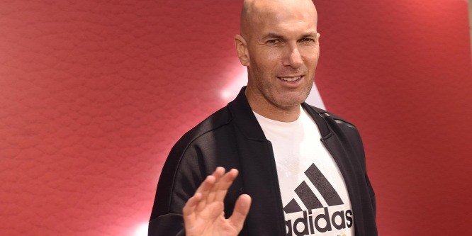 Zidane Fiattal járt edzése, mások Ferrarival érkeztek