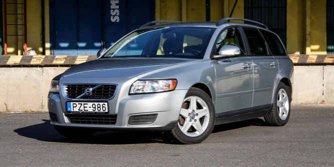 Skandináv lottó - Volvo V50 használtteszt