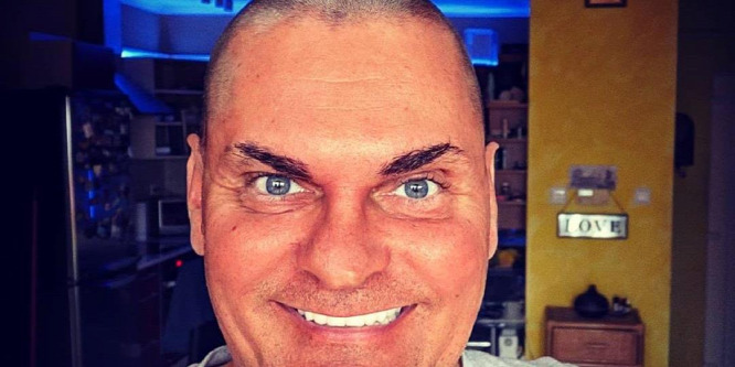 Kiderült, hol él Mc Hawer, miután volt szerelmével felbontották eljegyzésüket