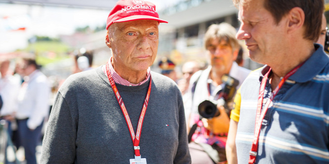 Egy éve halt meg Niki Lauda, Hamilton emlékezett meg róla