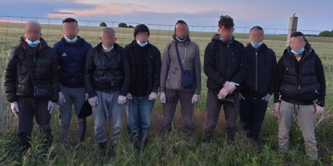 Migránsokat fogtak Baranya megyében