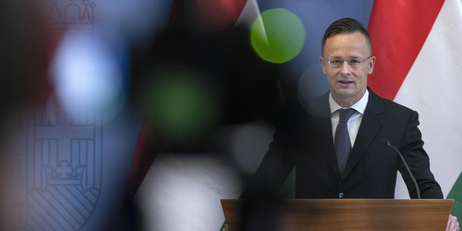 Szijjártó: Az új körülményekre kell reflektálnia az Információs Hivatalban dolgozók képzésének