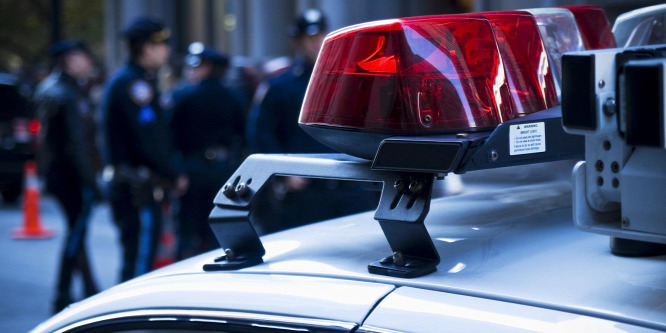 Egy társasház tetejéről akart leugrani a 43 éves, kecskeméti nő