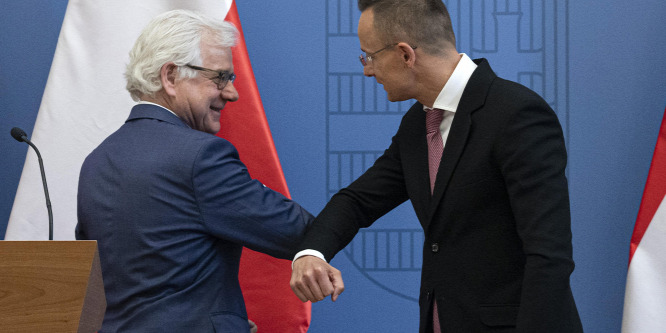 Szijjártó Péter: Magyarország és Lengyelország minden támogatást megad egymásnak