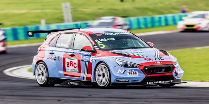 Októberben közös hétvégén versenyez Michelisz Norbert és Kiss Norbert
