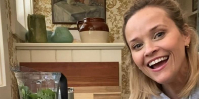 Ez a turmix lenne a makulátlan arcbőr titka? Reese Witherspoon esküszik rá