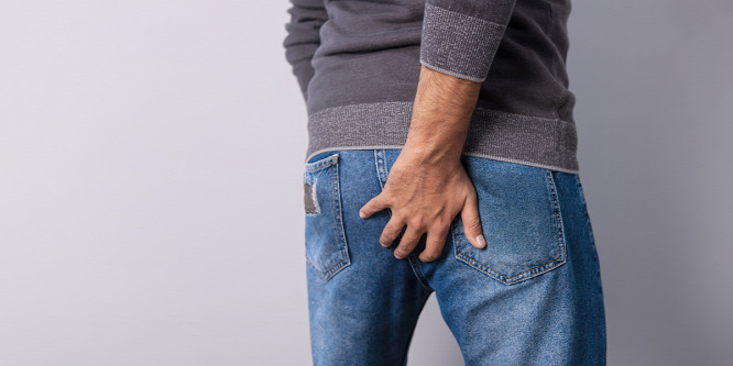Üveg szorult a végbelébe, két napig titkolta családja előtt (18+)