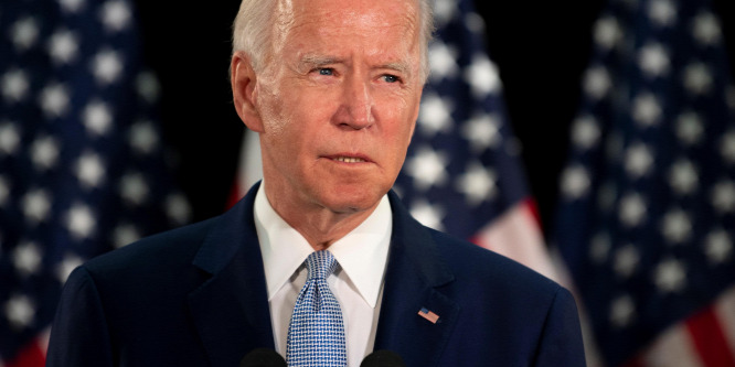 Ezek Joe Biden legkínosabb pillanatai – videó