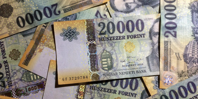 Továbbra is letartóztatásban marad a milliárdos áfacsaló