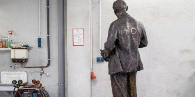 Németországban szobrot állítanak Leninnek