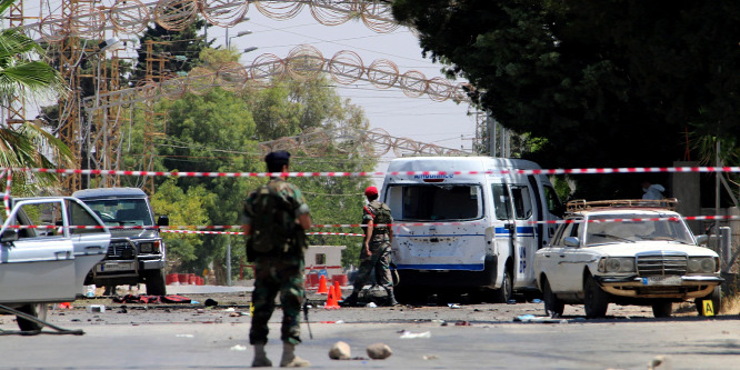 Libanonban őrizetbe vettek három terroristát