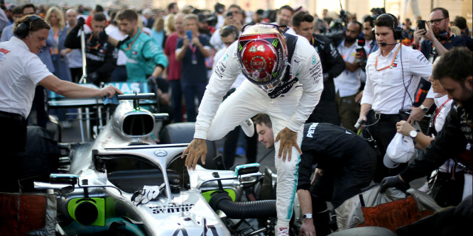 Az idén nem lesz tömeg az F1-es rajtrácson
