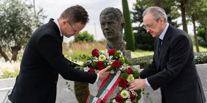 Szijjártó Péter a Real Madrid elnökével koszorúzta meg Puskás Ferenc szobrát