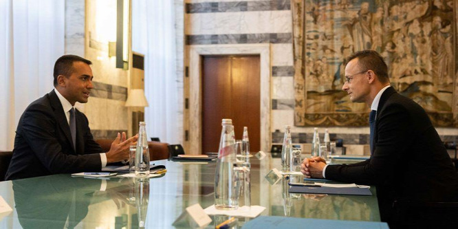 Szijjártó Péter: Líbia stabilitása európai érdek
