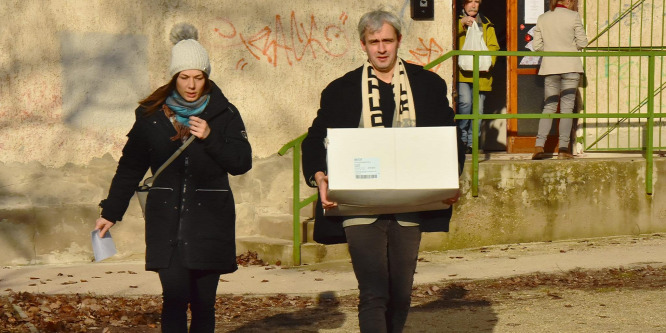 A veszélyhelyzet utolsó napján 46 határozatot hozott Érd baloldali polgármestere