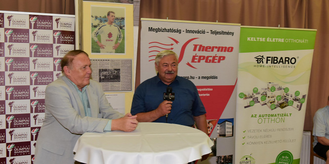 A Nagy Béla Fradi Hagyományőrző Egyesület is megemlékezett Benedek Tiborról és Kárpáti Györgyről