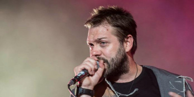 Tom Meighan, a Kasabian frontembere kilépett a zenekarból