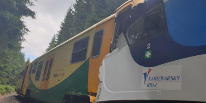 Többen meghaltak egy súlyos, csehországi vonatbalesetben