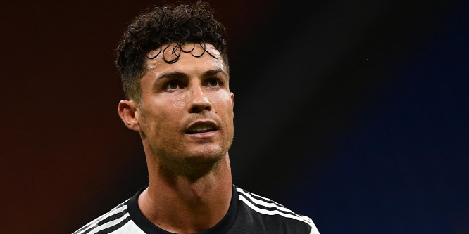 Hihetetlen teste van Cristiano Ronaldónak, levetkőzött a focista