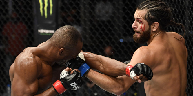 A UFC-sztár nem tudott csodát tenni, Usman megvédte a vb-övét - videó