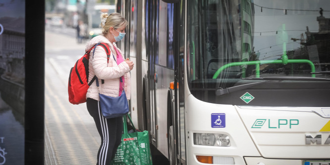 Szombattól bezárt a boltok többsége Szlovéniában