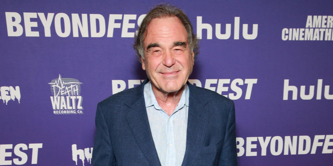 Oliver Stone szerint Hollywood még sosem volt ilyen őrült