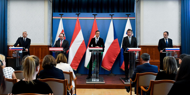 Szijjártó Péter: Ausztria és keleti szomszédai sikeresen működtek együtt a védekezésben
