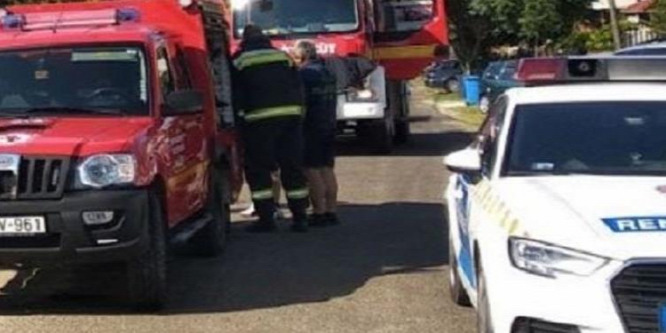 Kigyulladt egy ház Perőcsényben