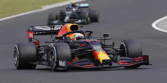 Red Bull: Csalódottak vagyunk a Mercedes fölénye miatt