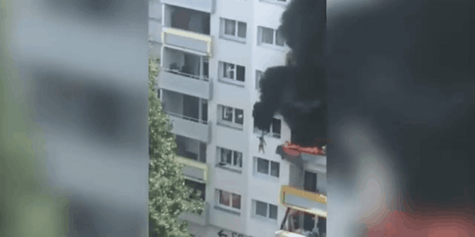 A harmadik emeletről ugrott le két gyerek, hogy megmeneküljenek a tűztől - videó