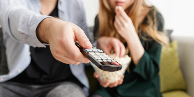 A képernyő előtt töltött idő csökkentése segíthet az egészség megőrzésében