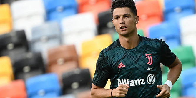 Másfél milliárdos hajót vett Cristiano Ronaldo - kép