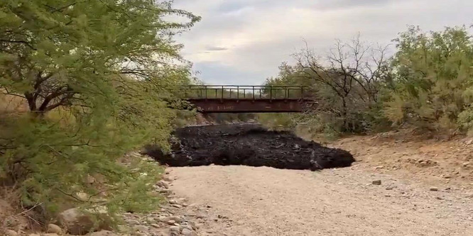 Ijesztően mozgó, sötét masszát filmeztek Arizonában - videó