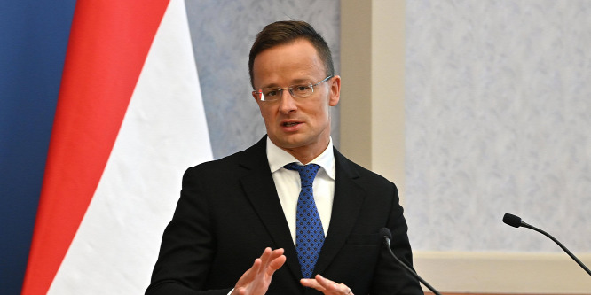 Szijjártó Péter: Mielőbb újra kell indítani a magyar-kínai gazdasági együttműködést